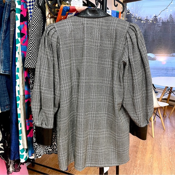 Vintage 80s Marcella Priani Wool and Leather Blazer - Picture 2 of 5